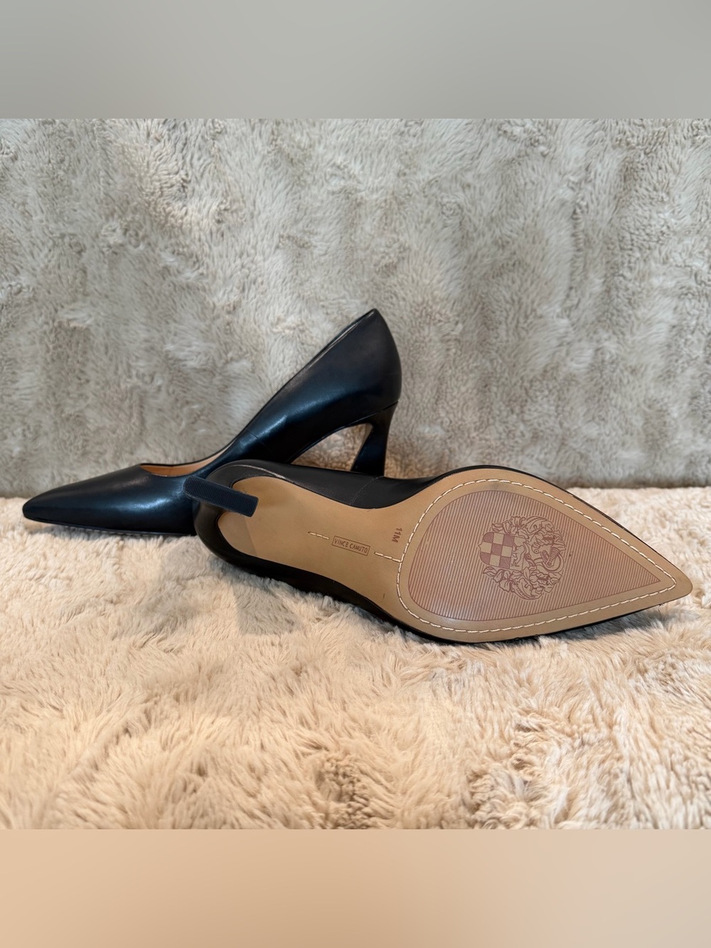 Vince Camuto Thanley Pointed Toe Pump Black Sz11 - Picture 9 of 13